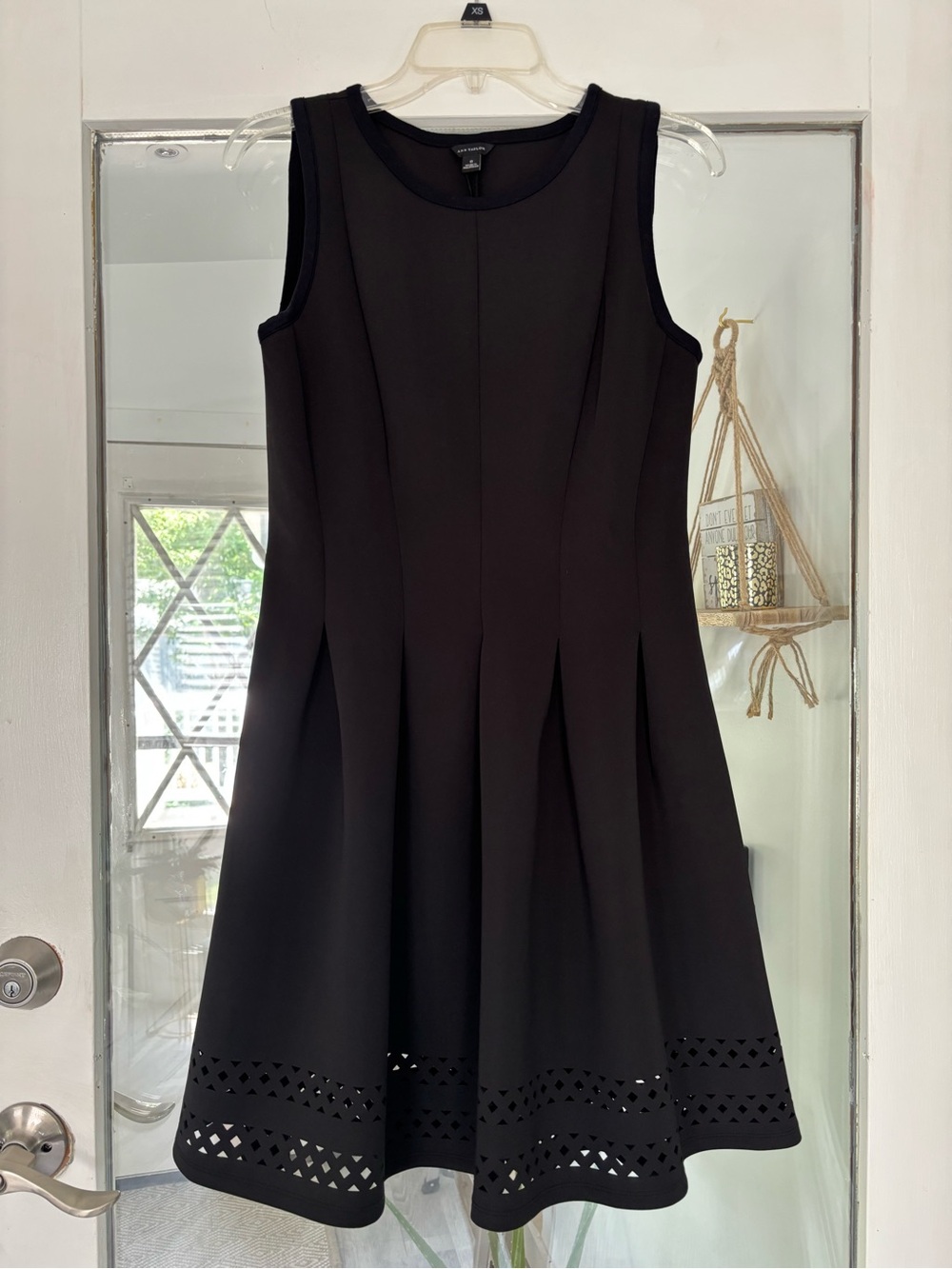 Ann Taylor Black Sleeveless Fit-and-Flare Dress with Laser-Cut Hem